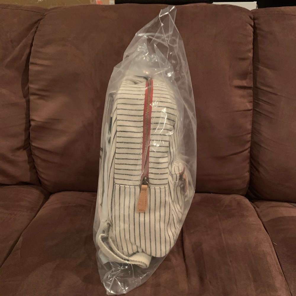 2 Pack Hearth & Hand with Magnolia Mini Backpack - Picture 6 of 8